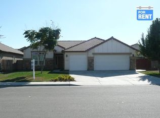 1861 W Picadilly Ln, Hanford, CA 93230