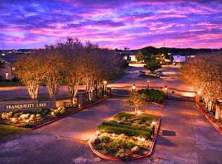 18800 Egret Bay Blvd APT 808, Houston, TX 77058