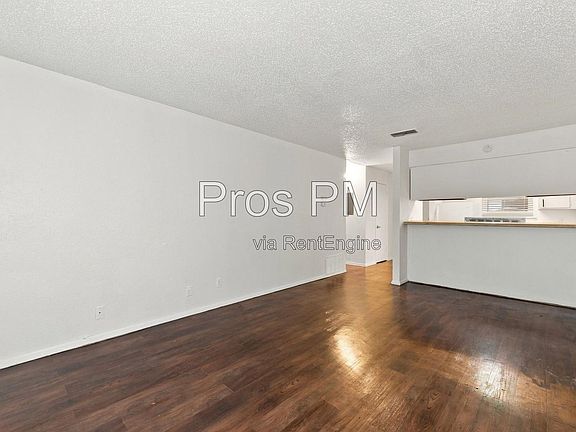 4th image of 410 Bryan St #16