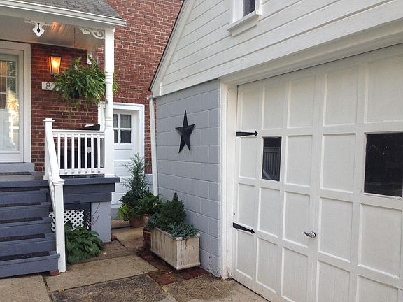 3rd image of 825 E Washington Ave