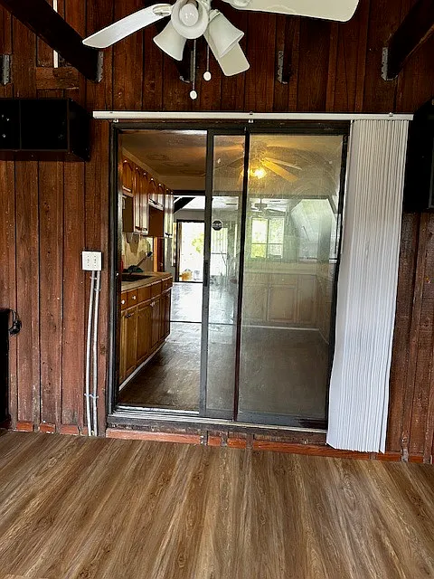 3 bed, 1600 sqft, $1,800 — Photo 2