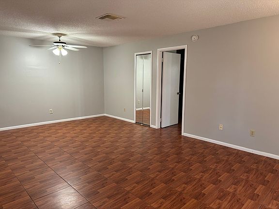 4th image of 1100 Sophie Blvd
