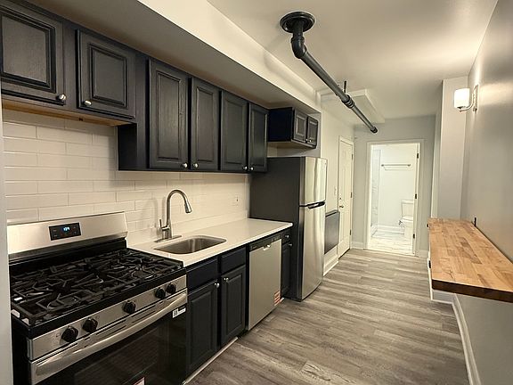 3rd image of 5430 N Campbell Ave #G