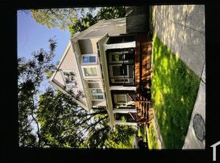 1380 E 85th St #1, Cleveland, OH 44106