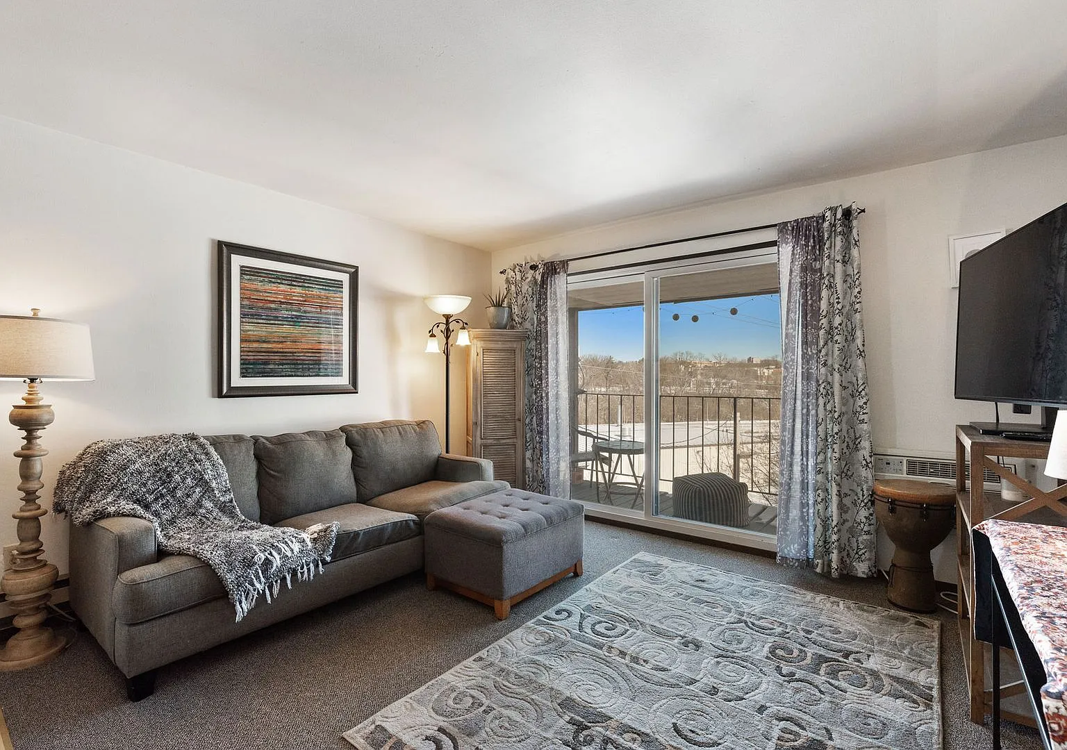 Harwood Apartments — Photo 4