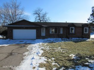 7283 Calkins Rd, Flint, MI 48532