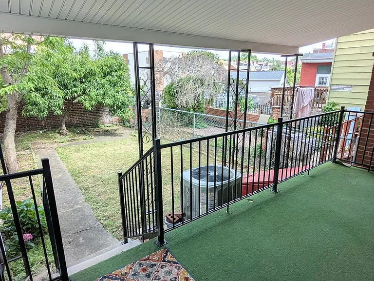 258 Edmond St — Photo 17