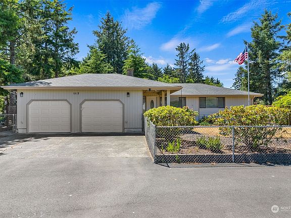 3rd image of 117 Sunrise Avenue SE