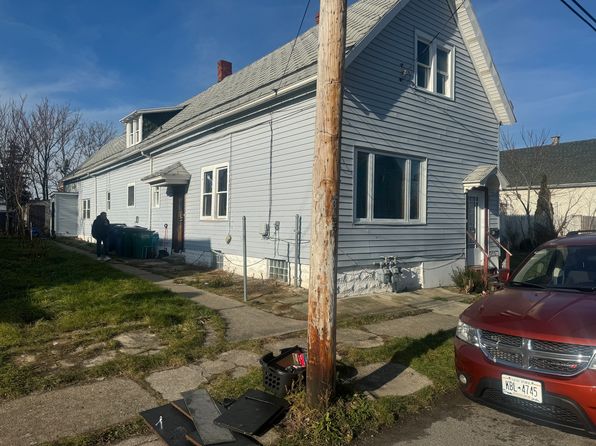 66 Warren Ave #2
