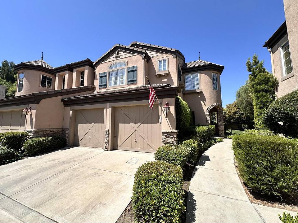 1st image of 26803 Degas Ln