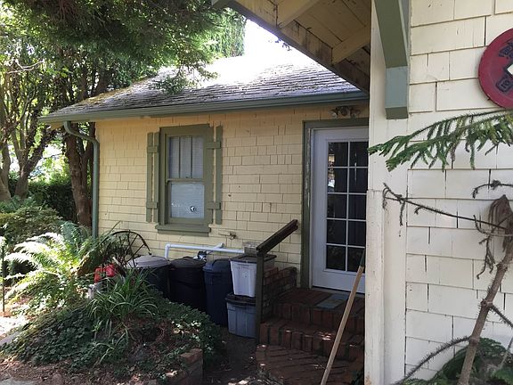 2nd image of 950 10th St