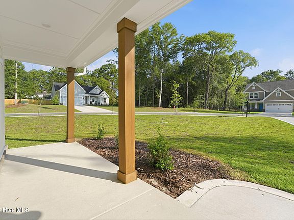 4th image of 220 Telluride Court