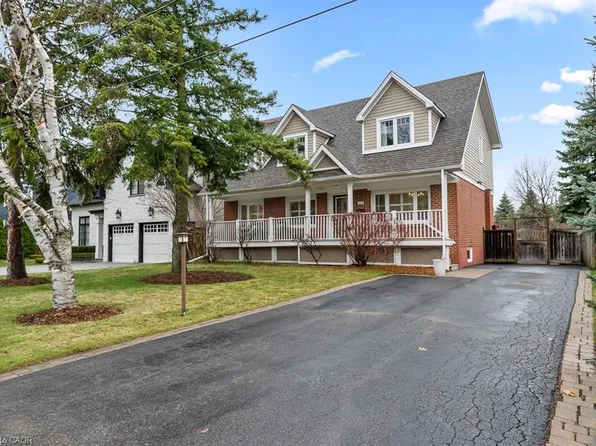1071 Melvin Ave, Oakville, ON L6J 2V8