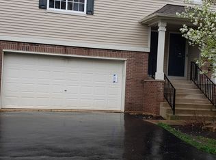 1837 Indian Hill Ln, Aurora, IL 60503