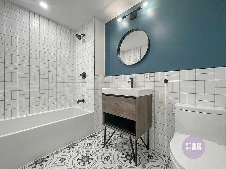 89 Moffat St #1F — Photo 7