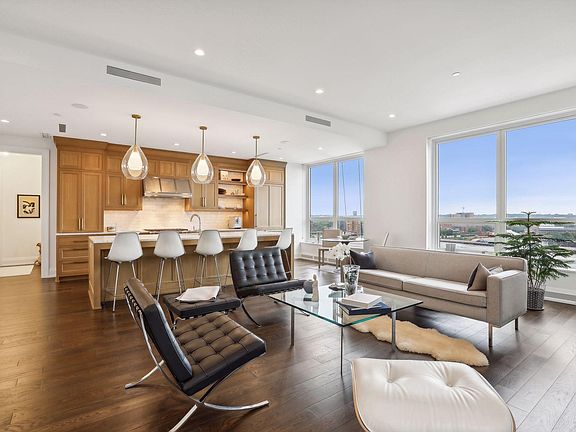 5th image of 1111 W River Pkwy #12E
