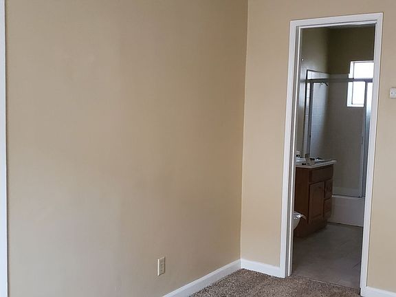 5th image of 22027 S Vermont Ave #29
