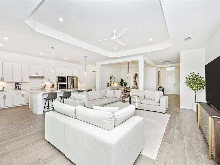 17662 Santorini Ct — Photo 21