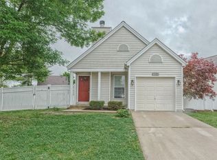 1122 Garden Village Dr, Florissant, MO