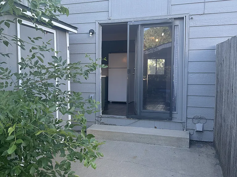 4885 Basswood Dr — Photo 12