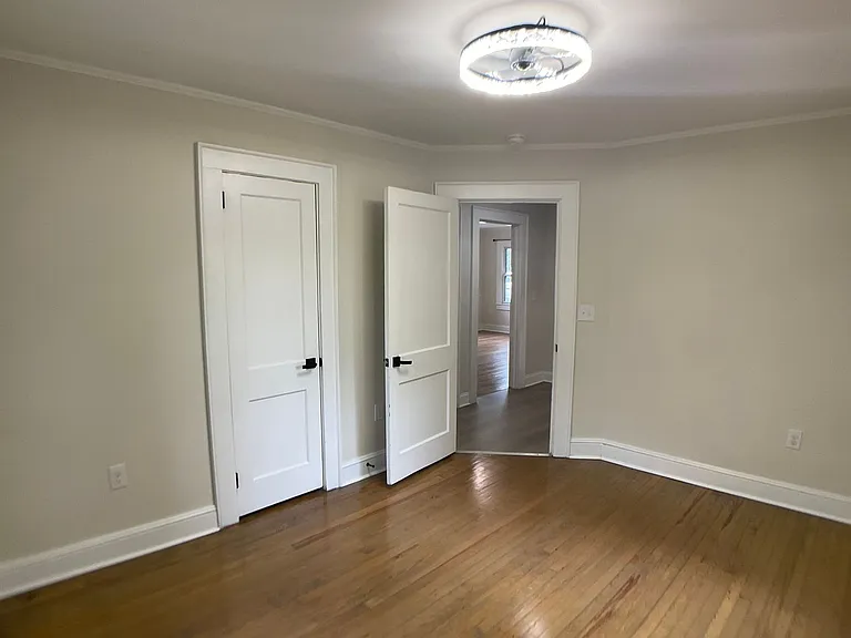 1015 Washington St — Photo 11
