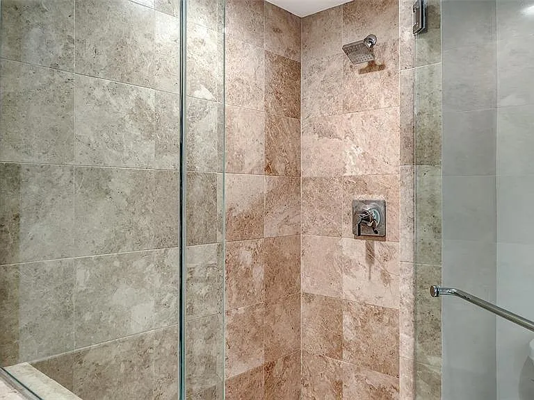 1350 Main St #1407 — Photo 30