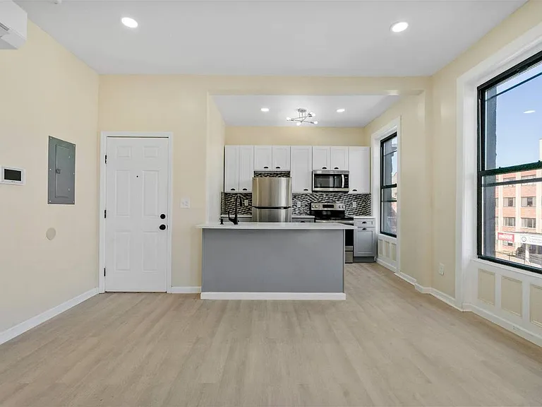 170 Washington Ave #3A — Photo 2