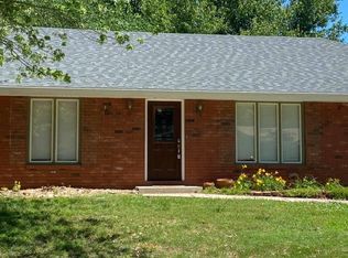4852 S Louise Rd, Battlefield, MO 65619