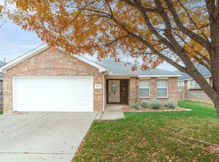 652 Nemitz St, Crowley, TX 76036