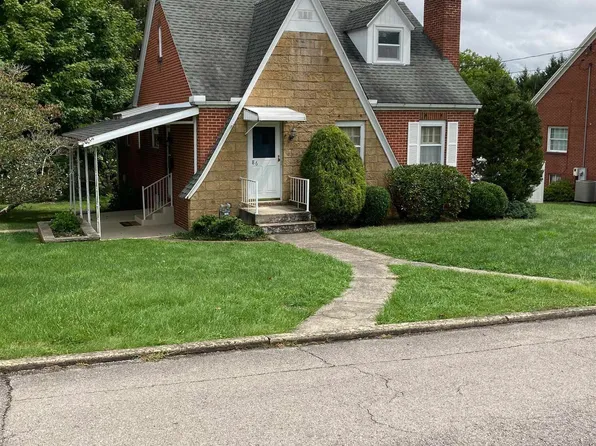 86 Elm St, Buckhannon, WV 26201