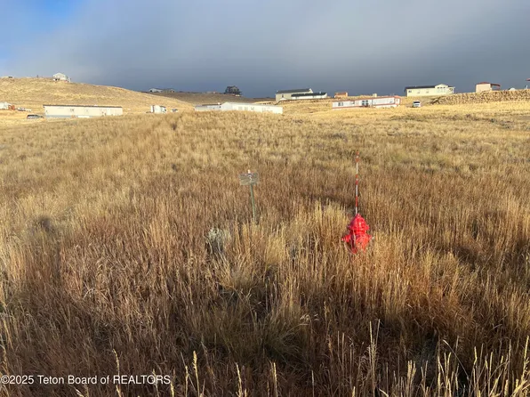 3 Oriole Ln, Boulder, WY 82923