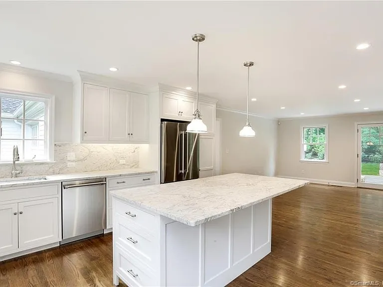 588 Weed St — Photo 11