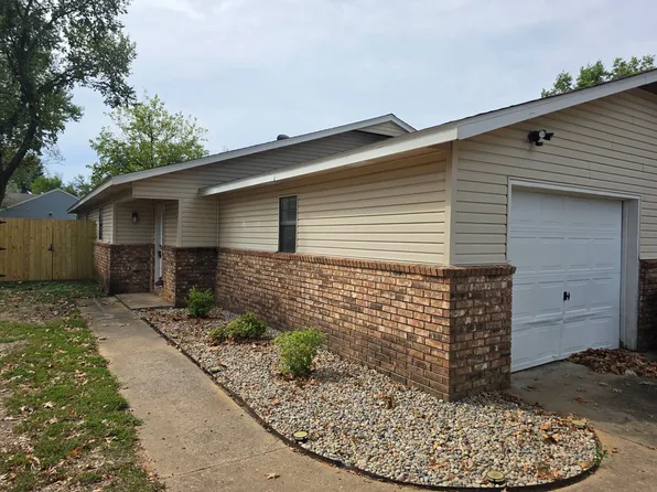 2001 Cypress Pl #A, Springdale, AR 72762