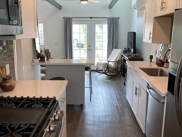 2061LO S Encinos Rd — Photo 12