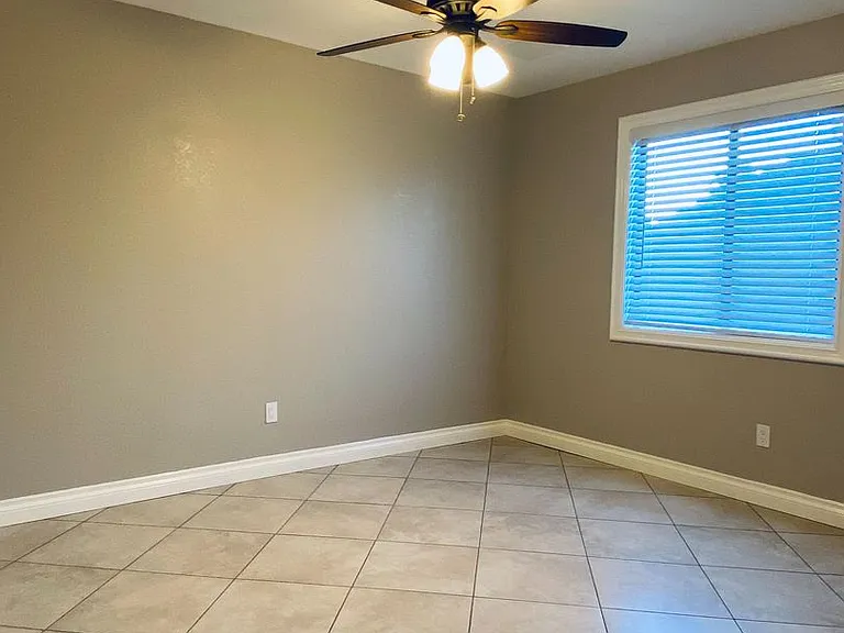 629 Beth Ln — Photo 14