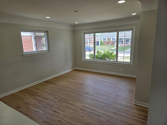 2nd image of 29215 Badelt St