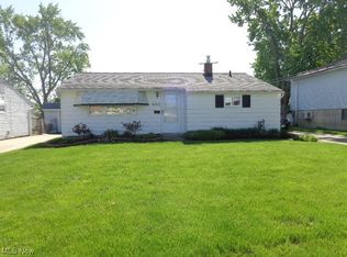 6517 Sandfield Dr, Brookpark, OH