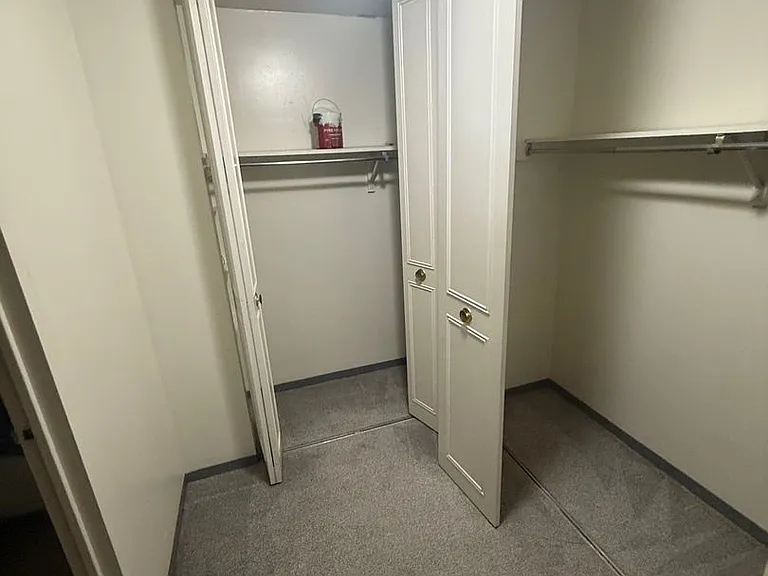600 E 8th St #3M — Photo 13
