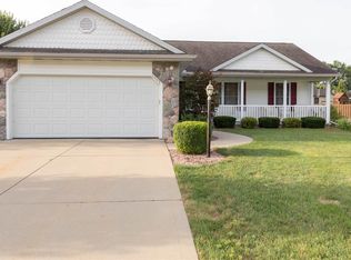 2442 Tulip Blvd, Goshen, IN 46526