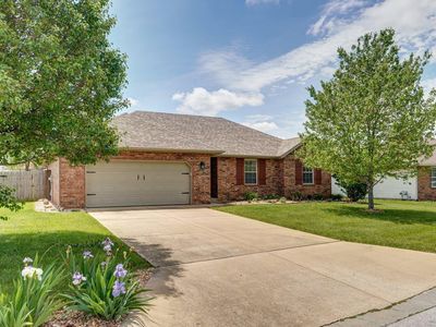 1212 E Chesapeake Drive, Ozark, MO, 65721