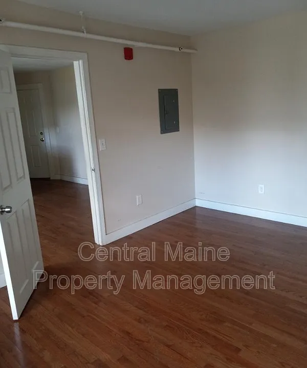 520 Hancock St #10