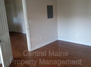 520 Hancock St APT 10, Rumford, ME 04276