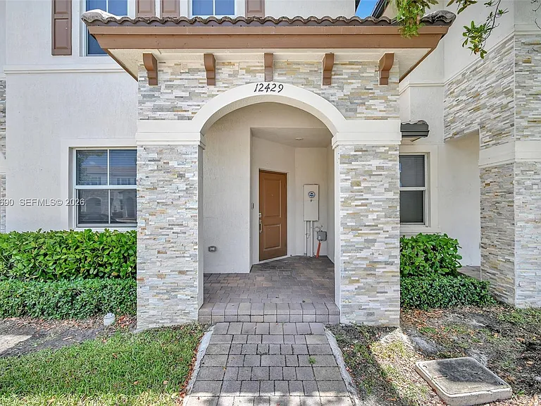 12429 NW 23rd Ct #12429 — Photo 3