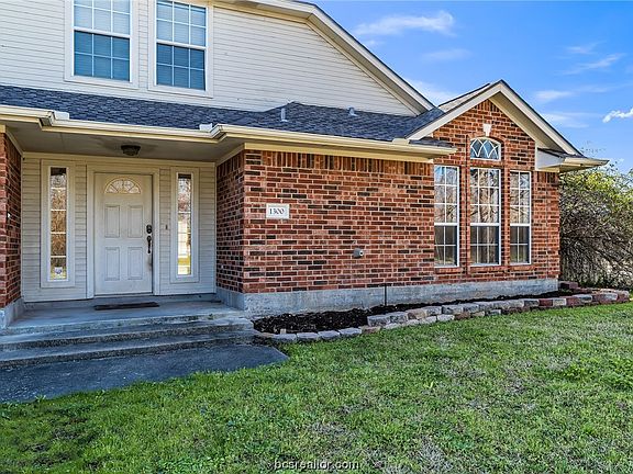 4th image of 1300 Chesapeake Ct