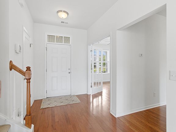 4th image of 2054 Triple Crown Ln