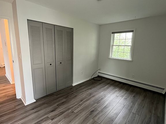 5th image of 12 Central St #4