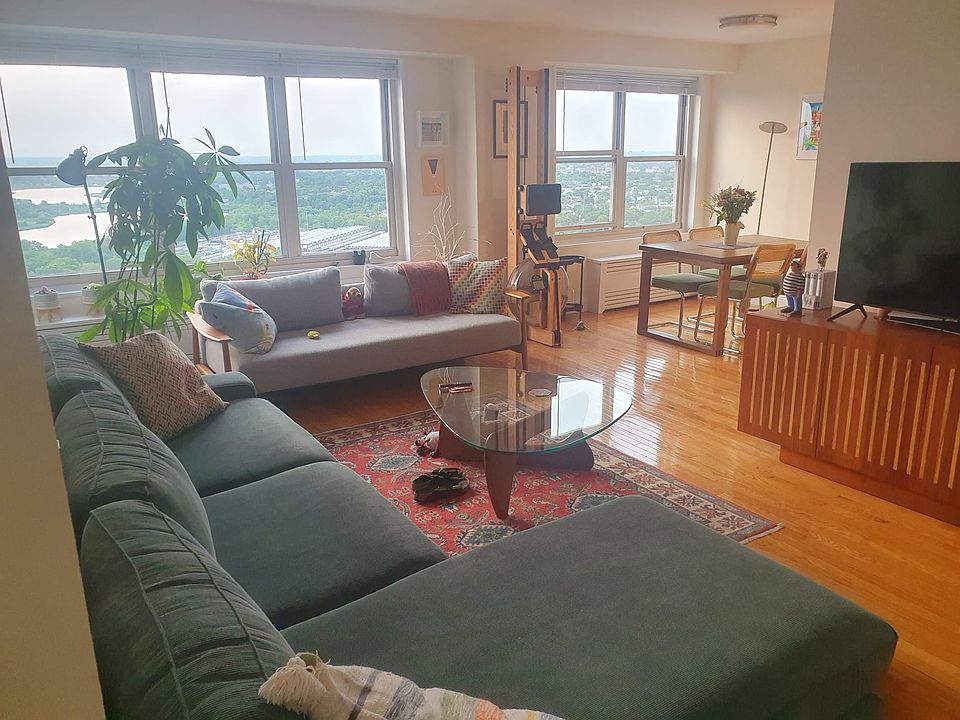 1st image of 12333 83rd Ave APT 2708