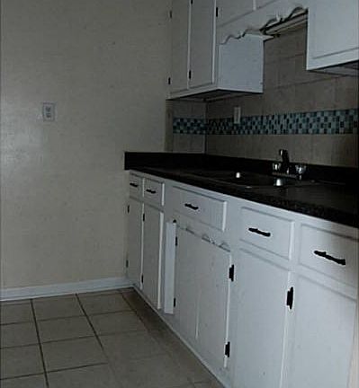 4th image of 2417 Arkansas Ave