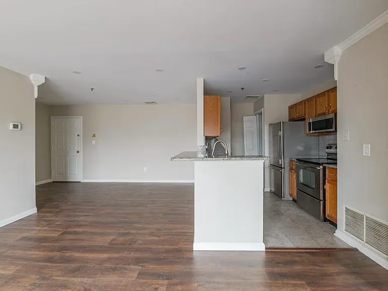 410 Canal Park #410 — Photo 1