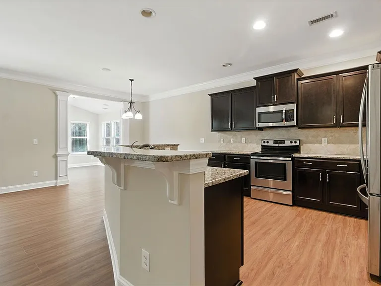 54 Hemlock Green Ln — Photo 9